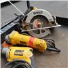 Image 2 : 4 DEWALT TOOLS SKILSAW, ANGLE GRINDER, SCREW GUN AND RECIPROCATING SAW