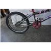 Image 3 : GREY BEAT BMX BIKE