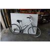 Image 1 : GREY SCHWINN BIKE