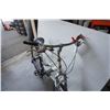 Image 2 : GREY SCHWINN BIKE