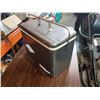 Image 2 : METAL COLEMAN COOLER