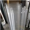Image 2 : LOT OF PLEXI GLASS SHELVES