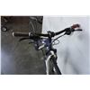 Image 2 : BLUE ROCKY MOUNTAIN BIKE