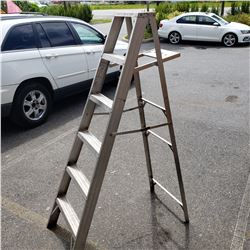 6FT ALUMINUM A-FRAME LADDER