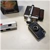 Image 2 : VINTAGE CAMERAS, POLAROID