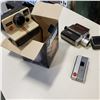 Image 3 : VINTAGE CAMERAS, POLAROID