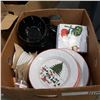 Image 2 : BOX OF DISHES, HOME DECOR, SIGNS