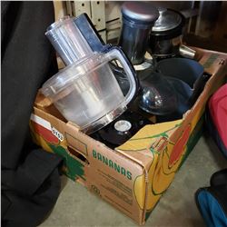 BOX OF JUICERS