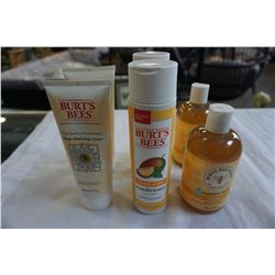 2 BRAND NEW BURTS BEES DEEP CLEANSING CREAM, 2 NEW SUPER SHINEY CONDITIONERS, AND 2 NEW BUBBLE BATHS