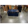 Image 1 : BLUE METAL TRUNK