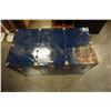 Image 2 : BLUE METAL TRUNK