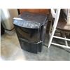Image 1 : LG DEHUMIDIFIER