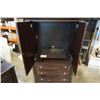 Image 2 : WOOD 3 DRAWER WARDROBE