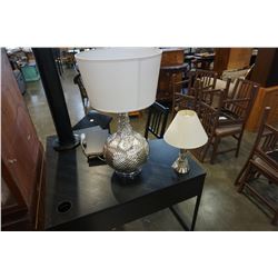 LARGE AND SMALL METALLIC TABLE LAMPS