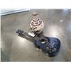 Image 1 : HAWAII UKULELE AND CERAMIC VASE