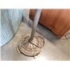 Image 2 : GLASS SHADE METAL FLOOR LAMP
