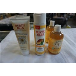 2 BRAND NEW BURTS BEES DEEP CLEANSING CREAM, 2 NEW SUPER SHINEY CONDITIONERS, AND 2 NEW BUBBLE BATHS