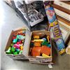 Image 1 : 2 BOXES OF DUPLO AND KITE