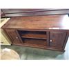 Image 2 : MODERN SIDE BOARD