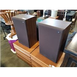 PAIR OF AKAI SW-157 3 WAY SPEAKERS