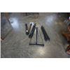Image 2 : LOT OF TRIPODS, MUSIC STAND