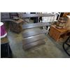 Image 1 : METAL MCM BOOKSHELF