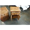 Image 3 : PAIR OF 1 DRAWER END TABLES