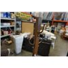 Image 2 : 2 VINTAGE WOOD COAT TRESS