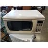 Image 1 : RCA MICROWAVE OVEN