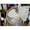 Image 2 : 2 WHITE FLOOR FANS
