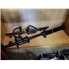 Image 3 : 4 GUITAR STANDS