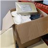 Image 1 : BOX OF TOWELS