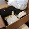 Image 3 : 3 BOXES OF THERMOSES, RICE COOKER, COFFEE PRESSES, ETC