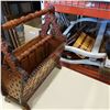 Image 1 : LOT OF WOOD TRAYS, FOLDING SHELFS, MAGAZINE RACK