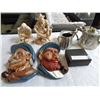 Image 1 : 2 CERAMIC WALL HEADS, 2 FIGURES, 3 METAL TEAPOTS, AMD GLASS BISON