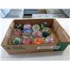 Image 1 : TRAY OF ART GLASS PAPERWEIGHTS
