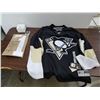 Image 1 : NEW PITTSBURGH PENGUINS JERSEY AND EVGENI MALKIN SIGNED JERSEY NUMBER AND 10 FLASHING PINS