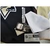 Image 2 : NEW PITTSBURGH PENGUINS JERSEY AND EVGENI MALKIN SIGNED JERSEY NUMBER AND 10 FLASHING PINS