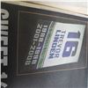 Image 2 : TREVOR LINDEN 2008 RETIREMENT TRIBUTE PAPERS AND LOT OF LIMITED EDITION HOCKEY FIGURES
