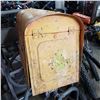Image 2 : LARGE VINTAGE METAL MAILBOX 24" LONG BY 14 " TALL