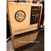 Image 1 : USA Cigarette Vending Machine / Quality Products