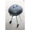 Image 1 : Older Style BBQ 34" T