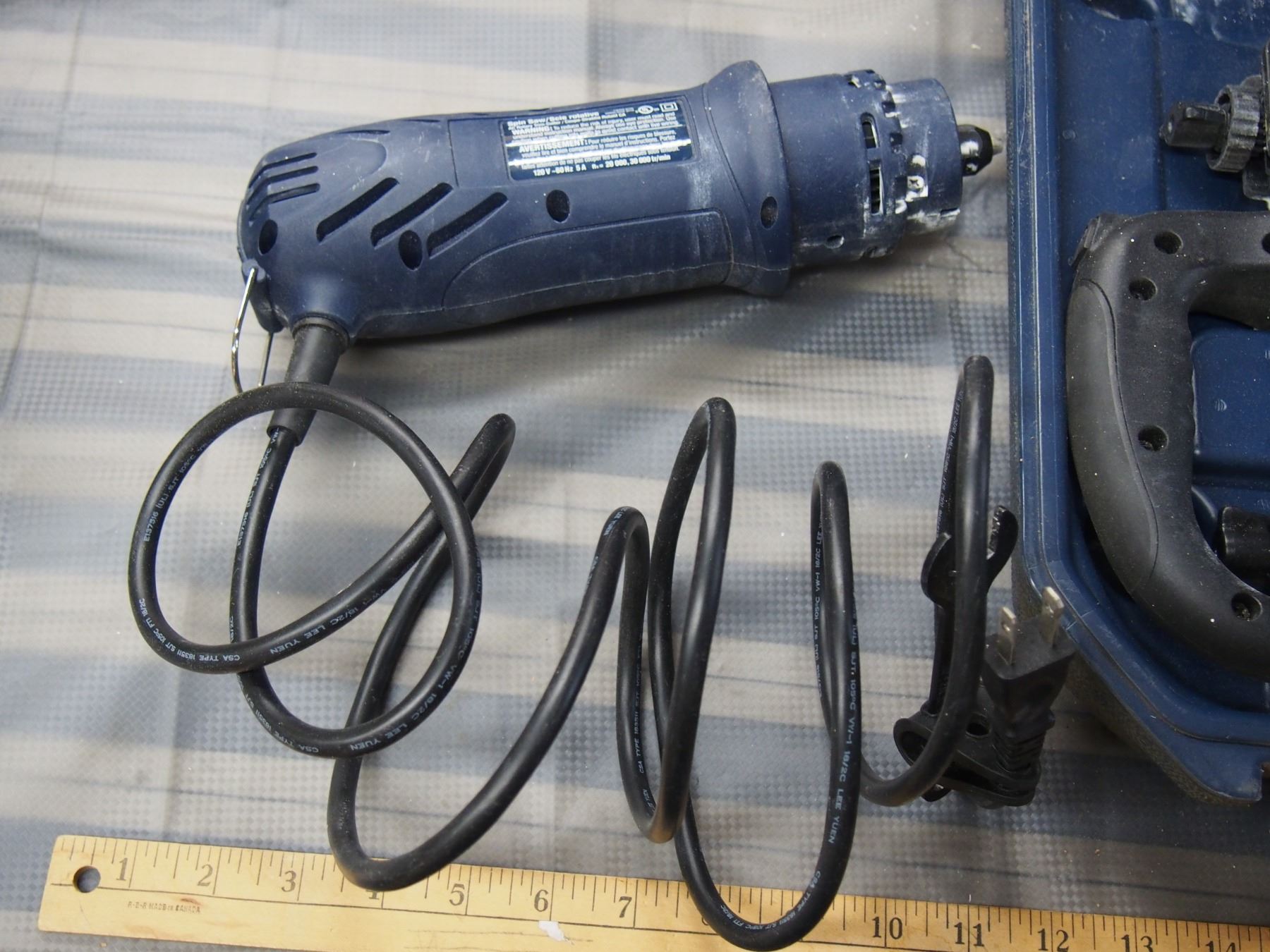 Master Craft Spin Saw with Attachments and Case (Working)