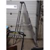 Image 2 : Aluminium Second Grade 5ft Folding Ladder