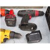 Image 7 : Mixed lot of Cordless Drills and Batteries