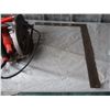 Image 6 : Black and Decker 13 amp Skil Saw (working) and Metal Square