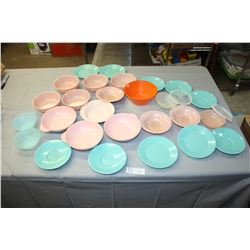 Lot of Plastic Dishes (Everlast, Melmac, and Tupperware)