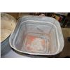 Image 4 : 2X THE MONEY - 2 Vintage Metal Wash Tubs