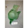 Image 5 : Green Glass Bird Display Dish