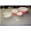 Image 1 : 3 Pyrex (40, 11 & 4)+ Other Bowl